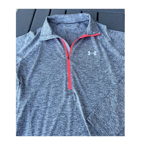 Under Armour Loose Heat Gear, long sleeve 1/4 zip top, women's S - Picture 7 of 7